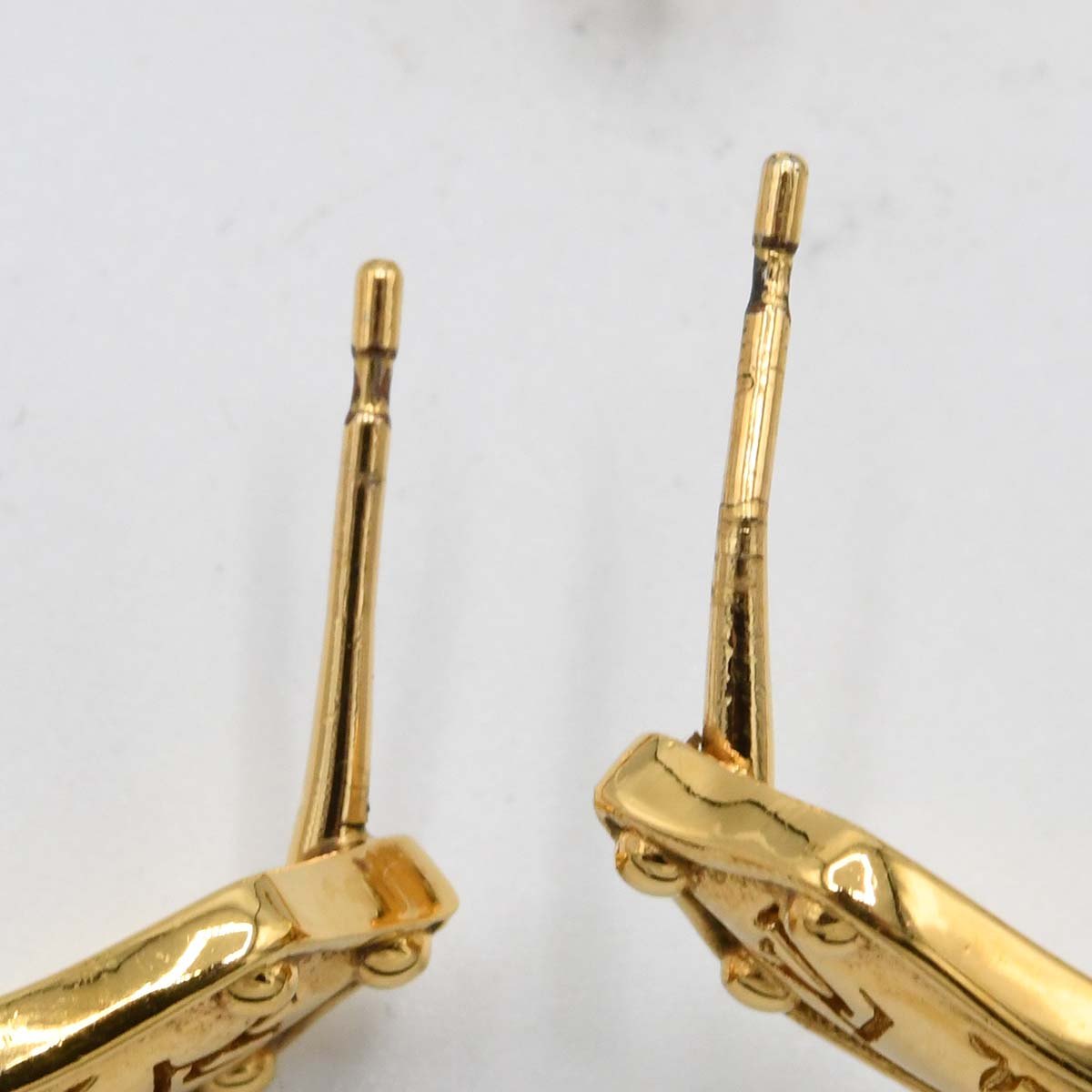 LOUIS VUITTON LV ルイヴィトン ピアス M69655 ブックルドレイユ