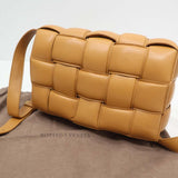 BOTTEGA VENETA ボッテガヴェネタ ショルダーバッグ パデッド カセット 717506 vcqr1 2593 クロスボディバッグ 袋あり H15421