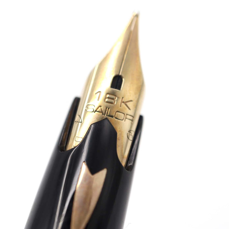 未使用 SAILOR セーラー 万年筆 加賀 高蒔絵 ペン先18K 筆記用具 文具 M1361