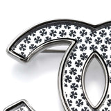 CHANEL シャネル ブローチ メタル ココマーク クローバー柄 A24S 14.6g アクセサリー 箱 袋 H19511