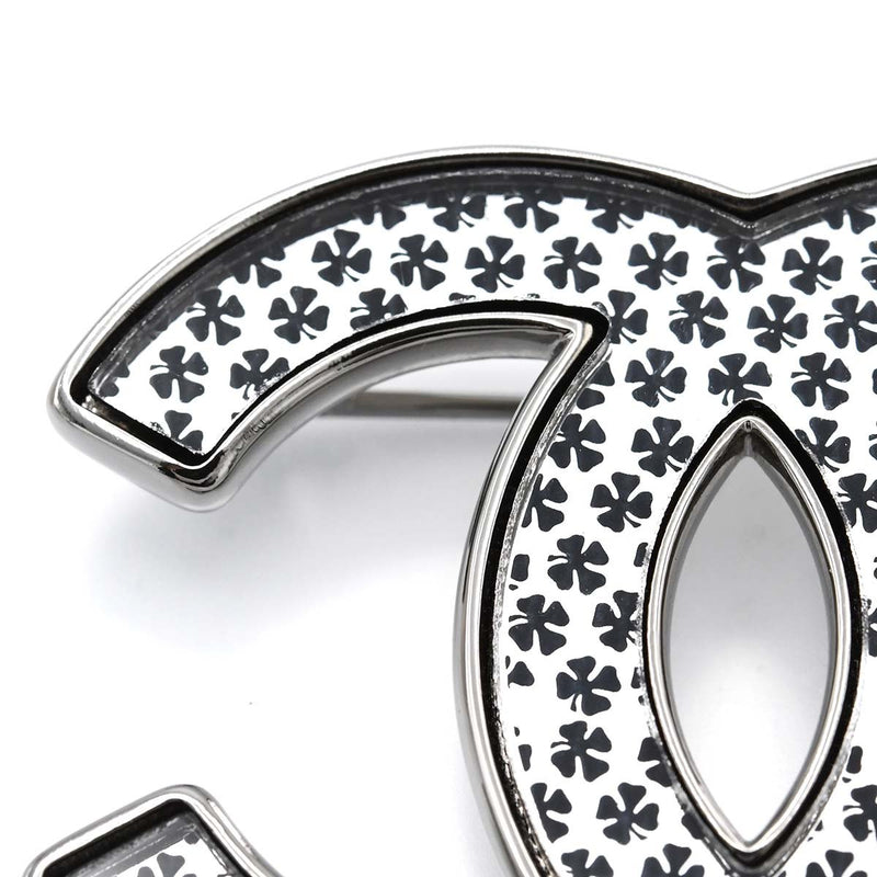 CHANEL シャネル ブローチ メタル ココマーク クローバー柄 A24S 14.6g アクセサリー 箱 袋 H19511