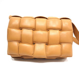 BOTTEGA VENETA ボッテガヴェネタ ショルダーバッグ パデッド カセット 717506 vcqr1 2593 クロスボディバッグ 袋あり H15421