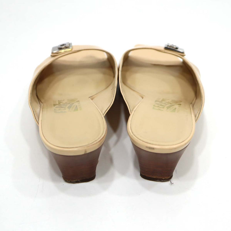 Salvatore Ferragamo フェラガモ ガンチーニ金具 ミュール サンダル ベージュ系 サイズ7 1/2 靴 24.5cm 箱有 H12688-2