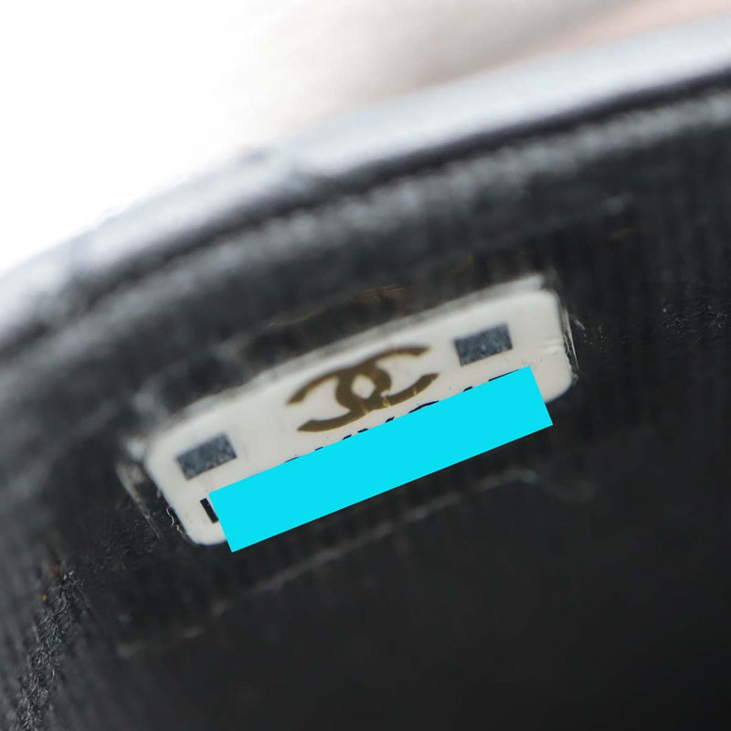 CHANEL シャネル カードケース パスケース マトラッセ ネックストラップ ブラック系 箱有 M3757