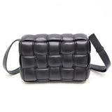 BOTTEGA VENETA ボッテガ ヴェネタ パデットカセット 591970 バック イントレチャート 鞄 ブラック 袋有 mo310