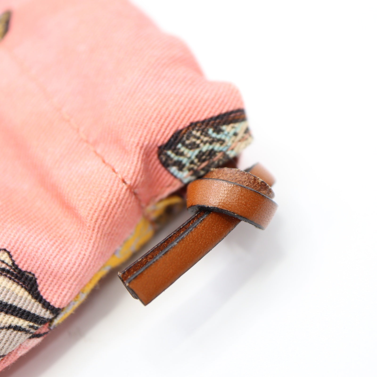ロエベ　ドローストリングポーチ　巾着　インナーバッグにも LOEWE ロエベ ポーチ DRAWSTRING POUCH C822057X10 C822057X09