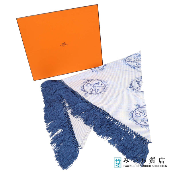 未使用 HERMES エルメス スカーフ ポワント・ノマード トライアングル 馬車柄 ブルー系 H17571