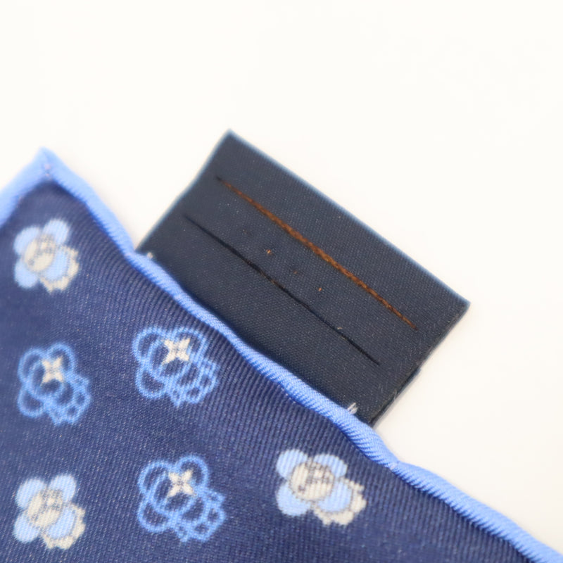 LOUIS VUITTON ルイヴィトン LV M79470 ポケットスクエア・フル オブ ヴィヴィエンヌ ハンカチ スカーフ ブルー 箱有 eco1617