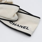 未使用 CHANEL シャネル シュシュ ロゴ リボン シルク100 ヘアアクセ アイボリー系 服飾小物 23k131-2