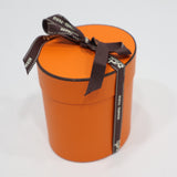 HERMES エルメス Tout en carré 全てはカレの中に トライアングル 三角形 スカーフ カシシル ブラック×グレー 箱 K1541