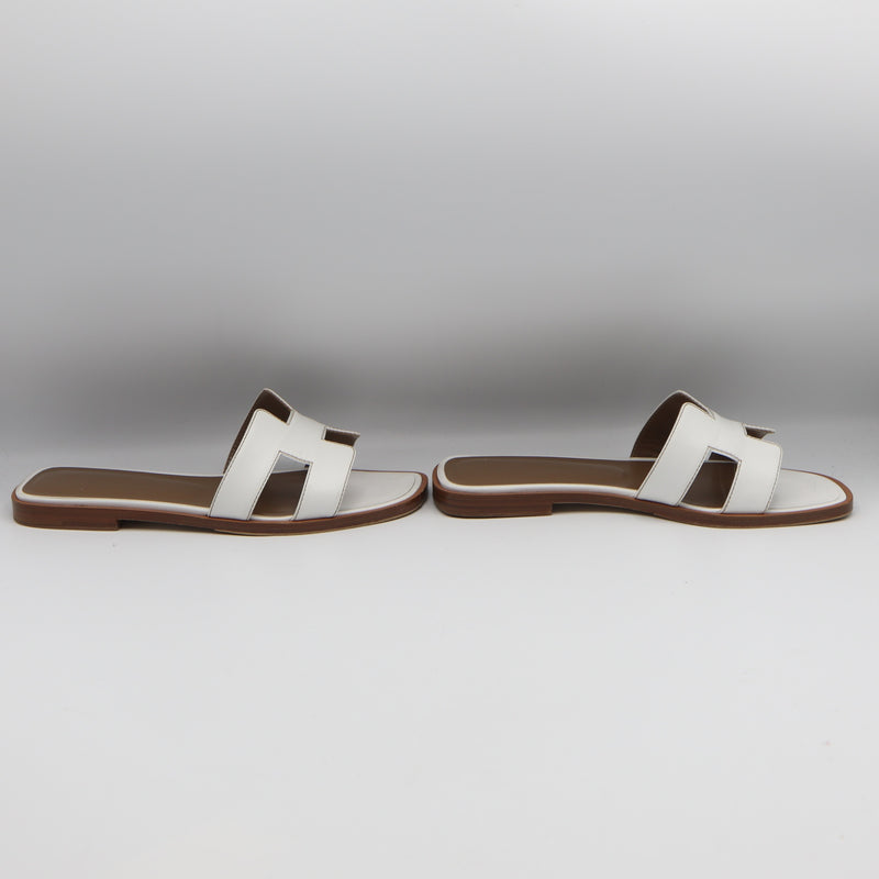 HERMES エルメス オラン サンダル フラット 35 1/2 ホワイト