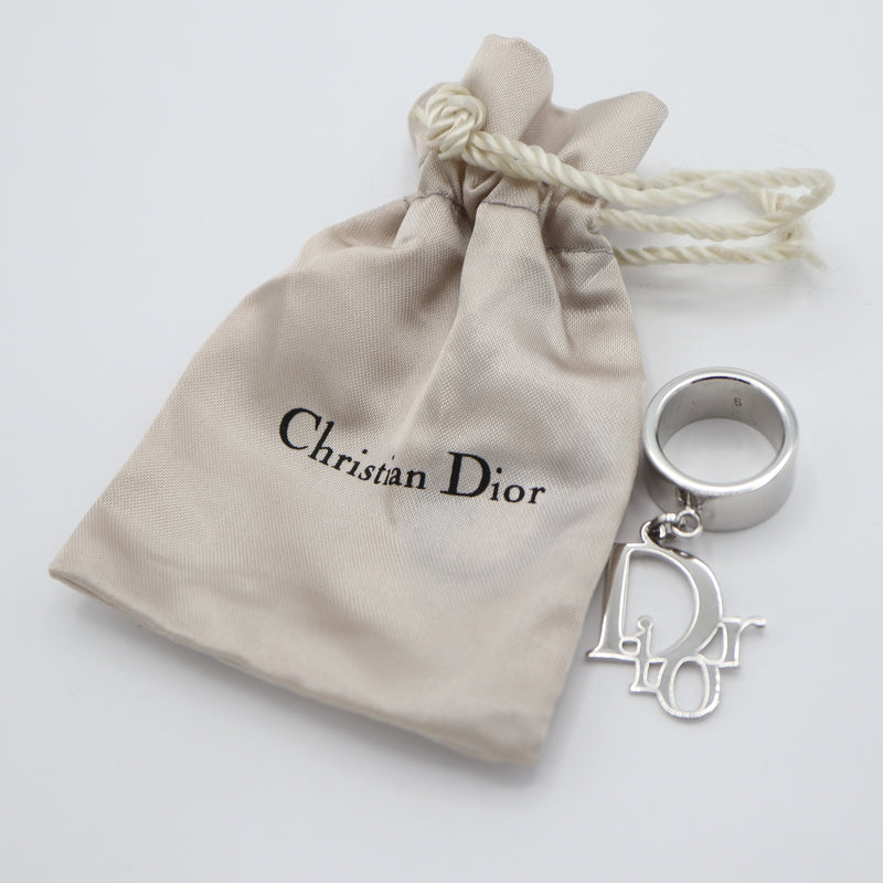 Christian Dior ディオール リング 指輪 チャーム ロゴ サイズ6 約10.5号 アクセサリー シルバー色 保管袋有 H20377