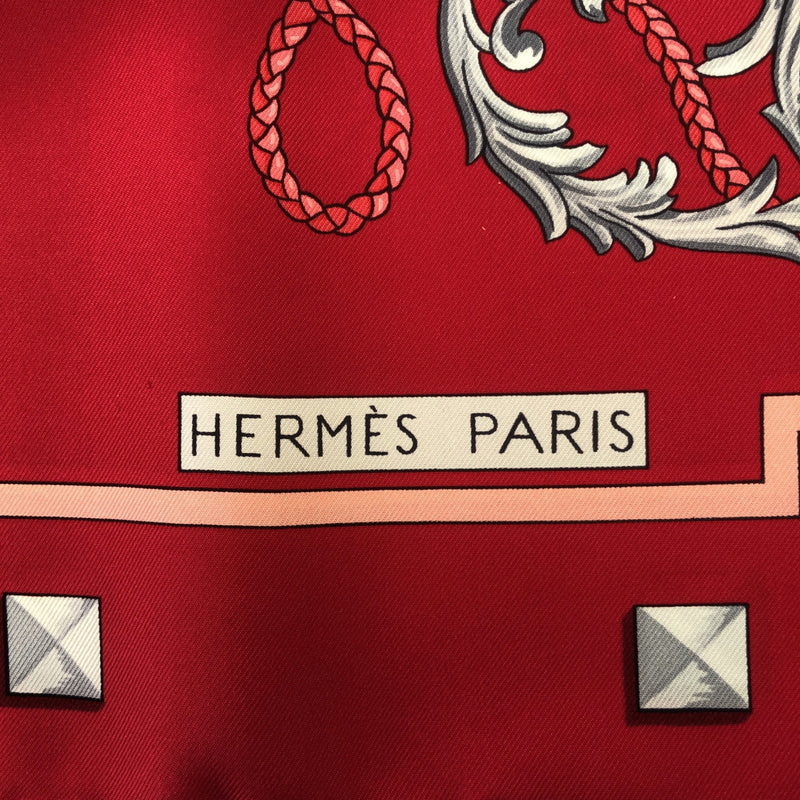 HERMES エルメス カレ90 スカーフ LES CLES 鍵柄 シルク100% レッド色 箱有 H17445
