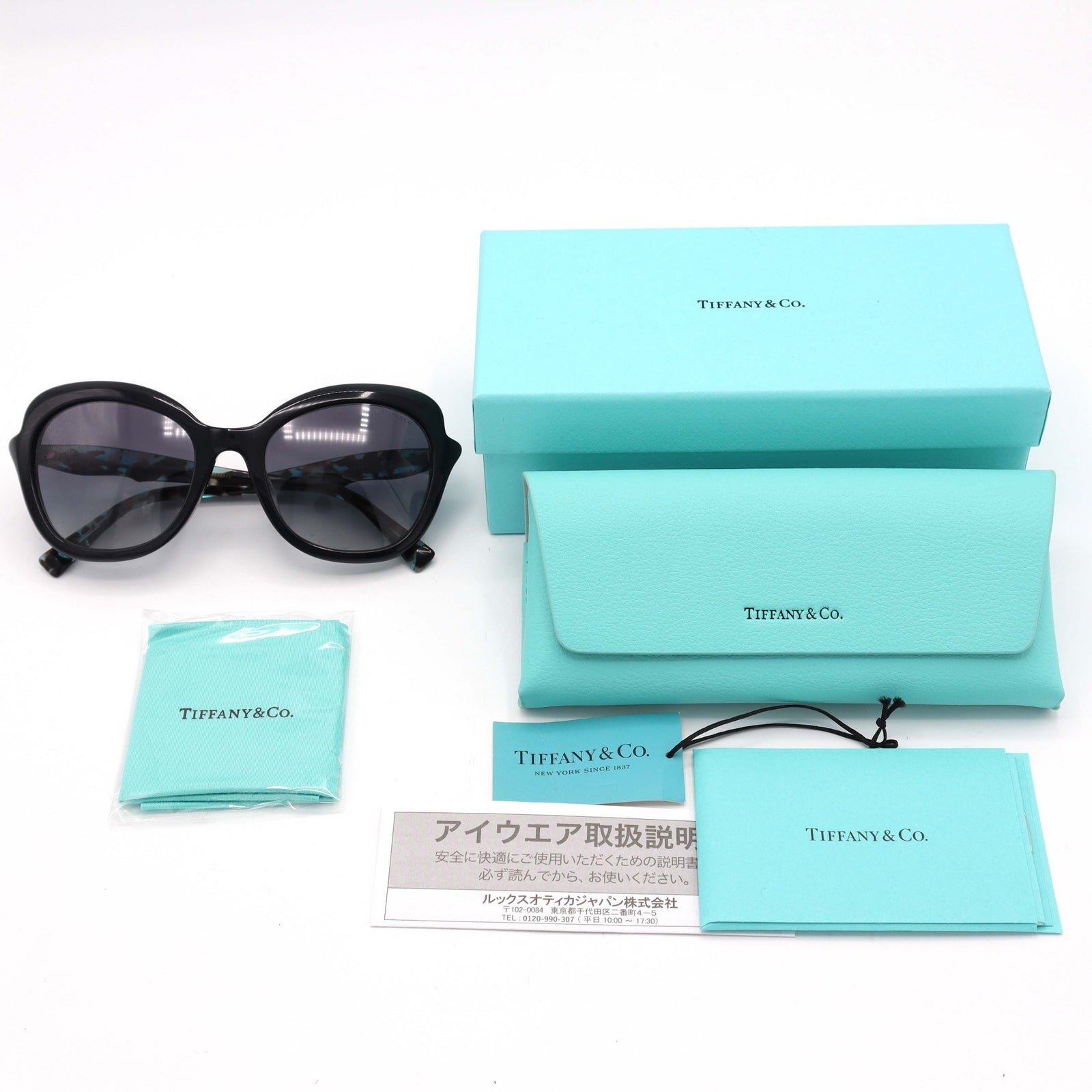 Tiffany & Co. ブラックサングラス ケース付き TIFFANY&Co. ティファニー サングラス TF4154-F 82643C ブラック