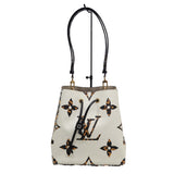LOUIS VUITTON ルイ･ヴィトン 2wayバッグ ネオノエ モノグラムジャングル M44679 ハンドバッグ ショルダー 袋あり maki374