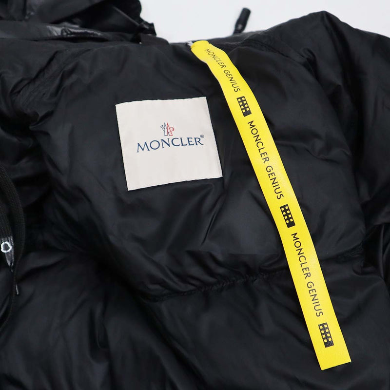 MONCLER モンクレール ダウンジャケット ピカチュウ サイズ2 F209U1B50510 539YK ブラック アウター 24s252-1