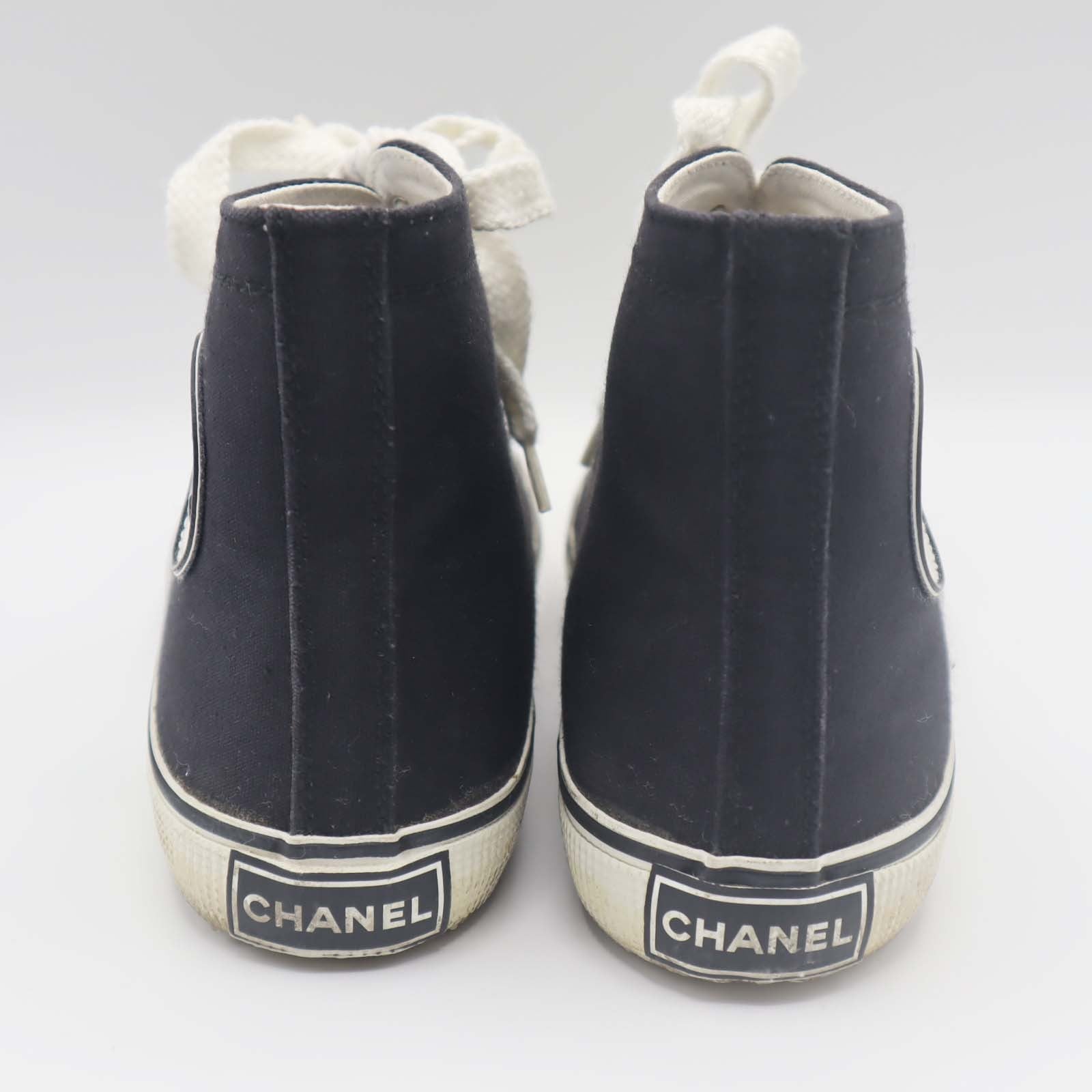 【人気モデル】 シャネル ハイカット スニーカー ココマーク サイズ37 箱付 CHANEL シャネル ハイカットスニーカー 37 約23.5cm キャンバス