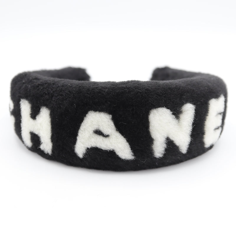 CHANEL シャネル カチューシャ ヘアバンド ヘアアクセ ロゴ ブラック