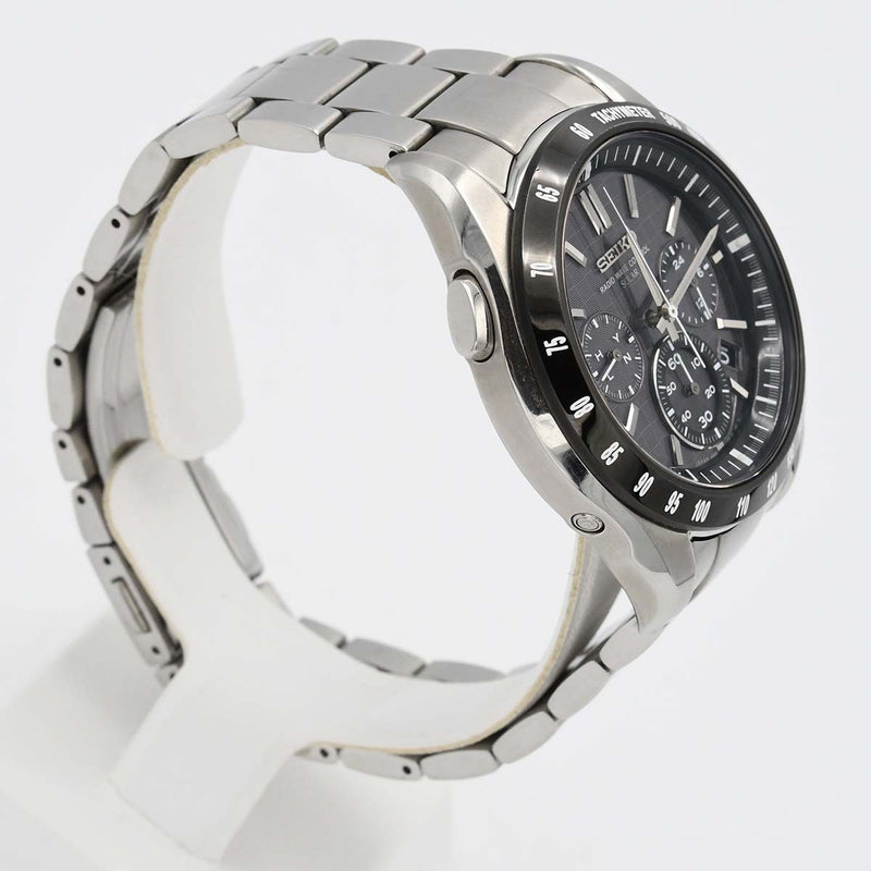 稼働 腕時計 SEIKO セイコー 8B82-0AE0 クロノグラフ ソーラー 黒色文字盤 メンズ 箱・取説有 24s865-1