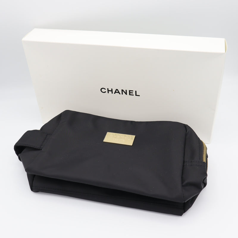 未使用 CHANEL シャネル ノベルティ ナイロンポーチ トラベルポーチ 化粧ポーチ マルチポーチ コスメ ブラック 22k67-6