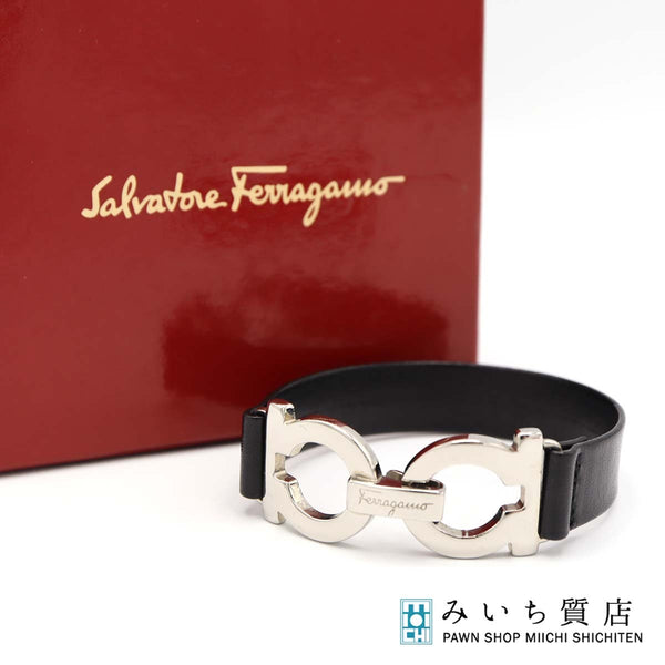 Salvatore Ferragamo フェラガモ ガンチーニ ブレスレット レザー バングル ブラック アクセサリー H20855