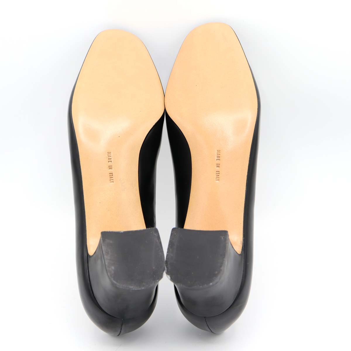 美品 サイズ6 FERRAGAMO 黒 エナメル パンプス ガンチーニ ガンチーニ パンプス - ウィメンズ | Ferragamo