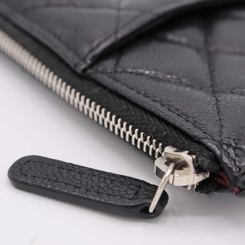 CHANEL シャネル フラグメントケース キャビアスキン マトラッセ クラシックポーチ ブラック×シルバー 30番代 H18279