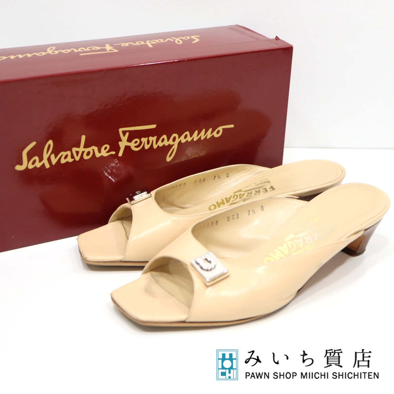 Salvatore Ferragamo フェラガモ ガンチーニ金具 ミュール サンダル ベージュ系 サイズ7 1/2 靴 24.5cm 箱有 H12688-2