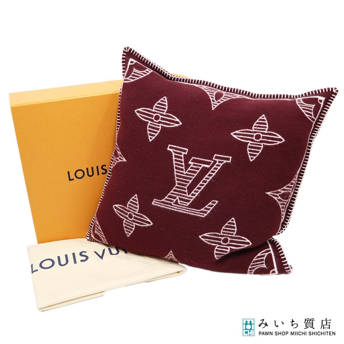 Louis Vuitton クッション・モノグラム シャドウ LOUIS VUITTON ルイヴィトン LV M79362 クッション モノグラム