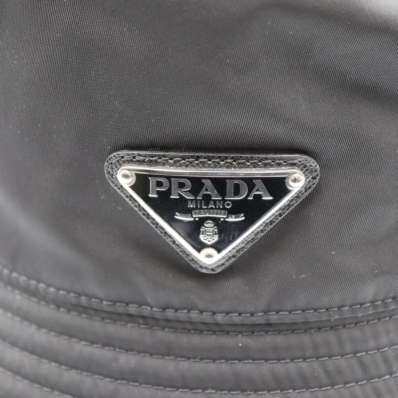 PRADA プラダ バケットハット Mサイズ 1hc137 ブラック 帽子 ファッション小物 レディース 保管袋有 25k590-3