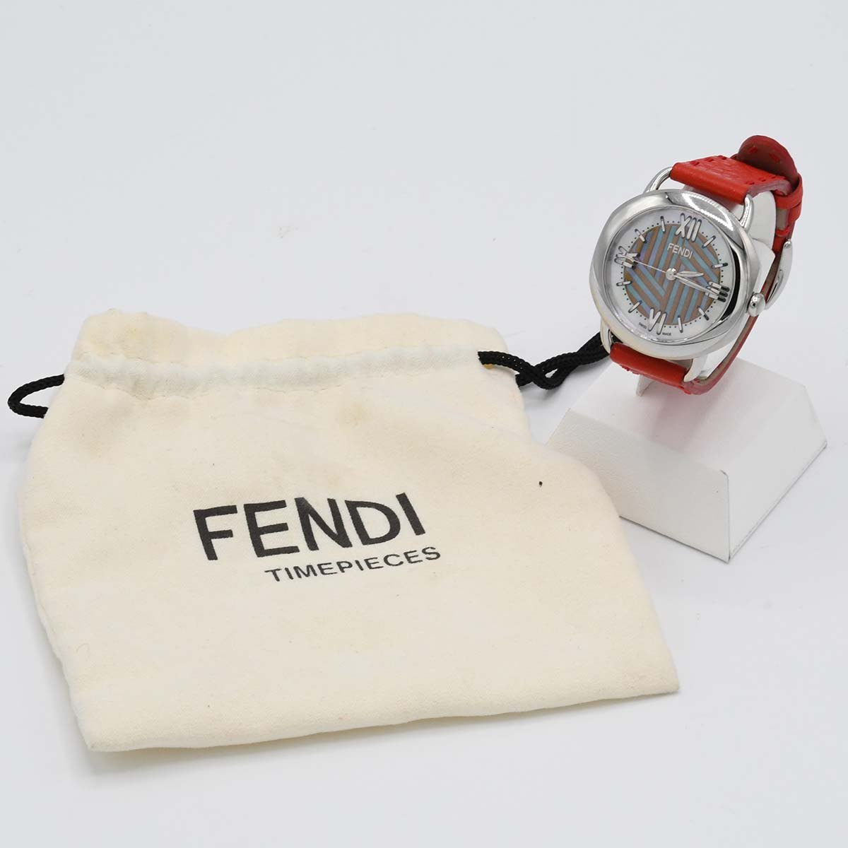 【新品電池/稼働】フェンディ ズッカ ターンフェイス 腕時計 レディース 新品電池/稼働】フェンディ ズッカ ターンフェイス 腕時計 レディース
