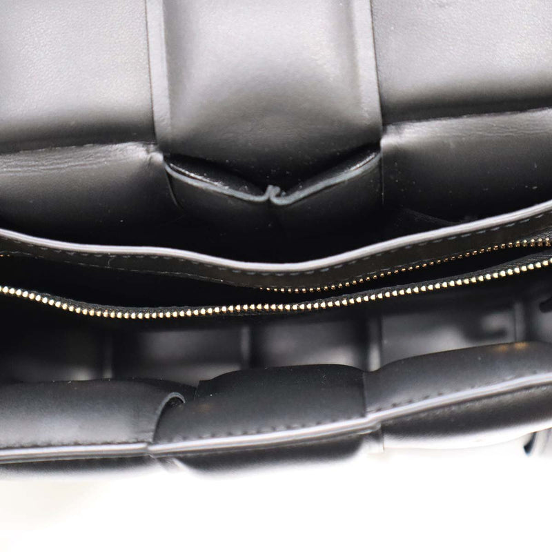 BOTTEGA VENETA ボッテガ ヴェネタ パデットカセット 591970 バック イントレチャート 鞄 ブラック 袋有 mo310