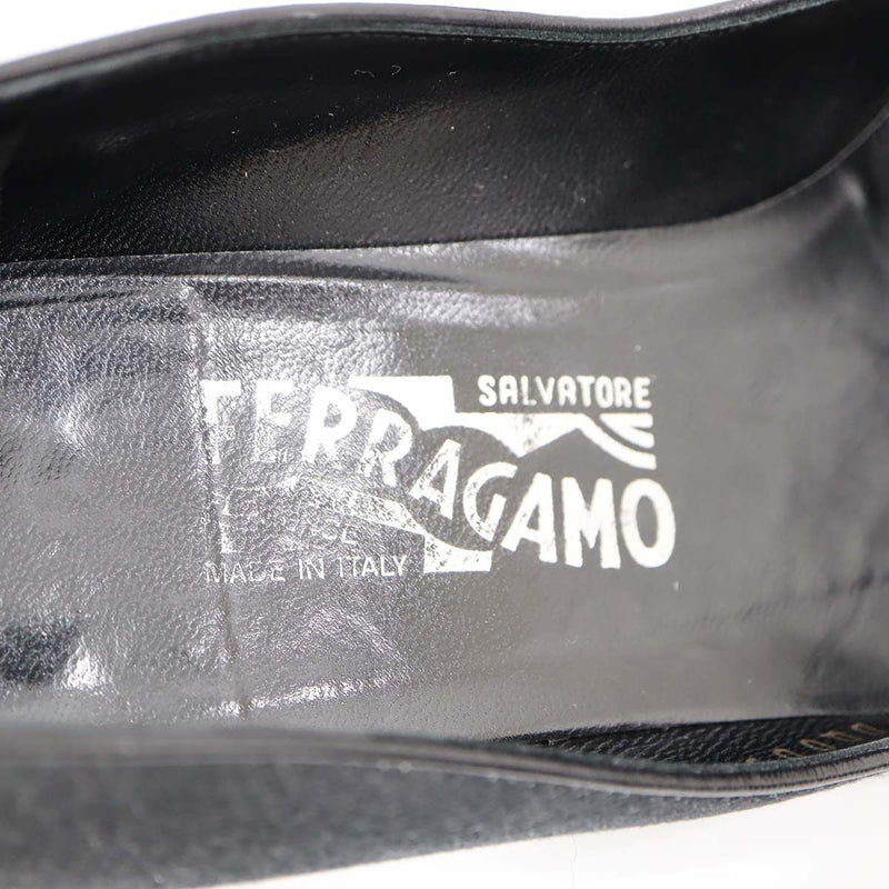 Salvatore Ferragamo フェラガモ ポインテッドトゥ ブラックデニム パンプス DQ00300 C551 靴 サイズ8C 25.5cm 箱有 H12688-6
