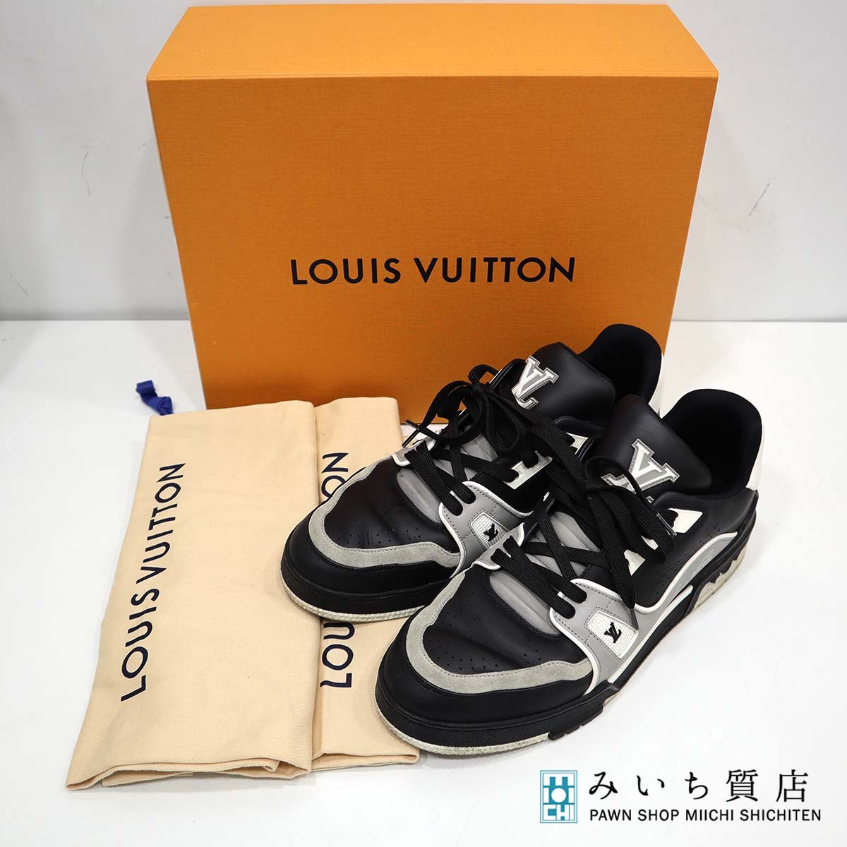 LOUIS VUITTON LV ルイヴィトン スニーカー サイズ8 トレイナーライン