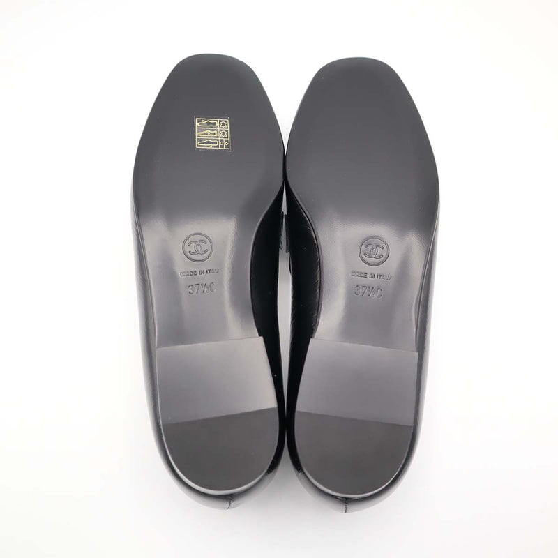 未使用品 CHANEL シャネル G45568 ココマーク チェーン ローファー 靴 ブラック ゴールド金具 サイズ37 1/2 24.5cm H18917