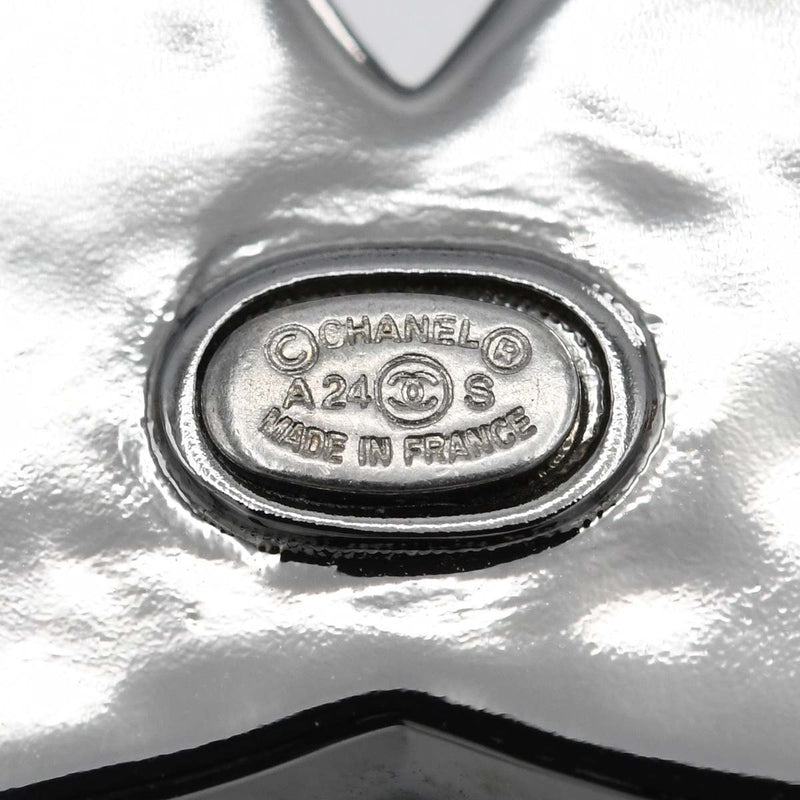 CHANEL シャネル ブローチ メタル ココマーク クローバー柄 A24S 14.6g アクセサリー 箱 袋 H19511