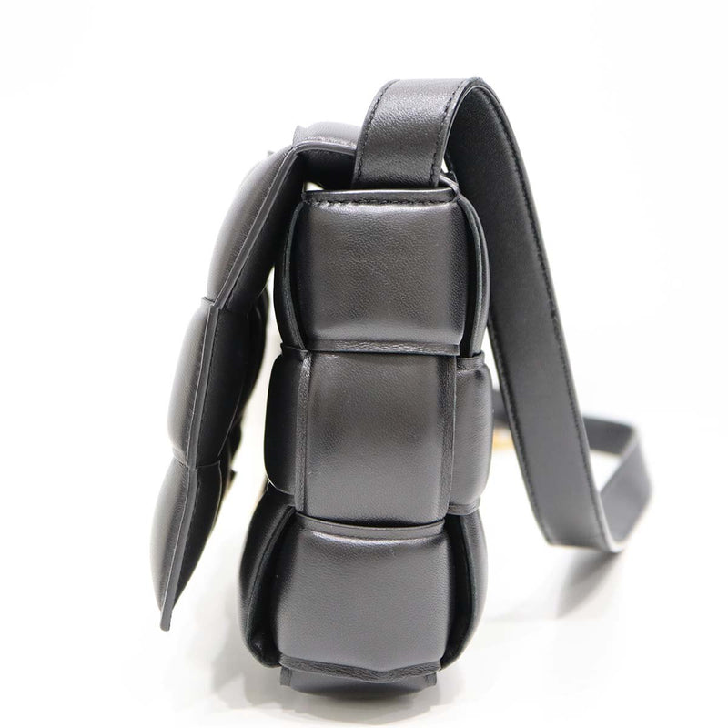 BOTTEGA VENETA ボッテガ ヴェネタ パデットカセット 591970 バック イントレチャート 鞄 ブラック 袋有 mo310