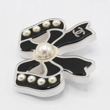 CHANEL シャネル ブローチ リボン フェイクパール ブラック アクセサリー 箱 26k252-1