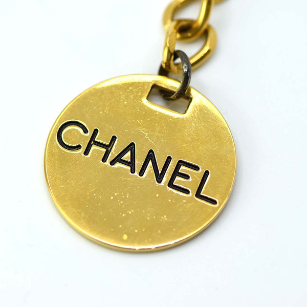 シャネル　キーホルダー　CHANEL PARIS ゴールド色　チャーム　 30k190-154