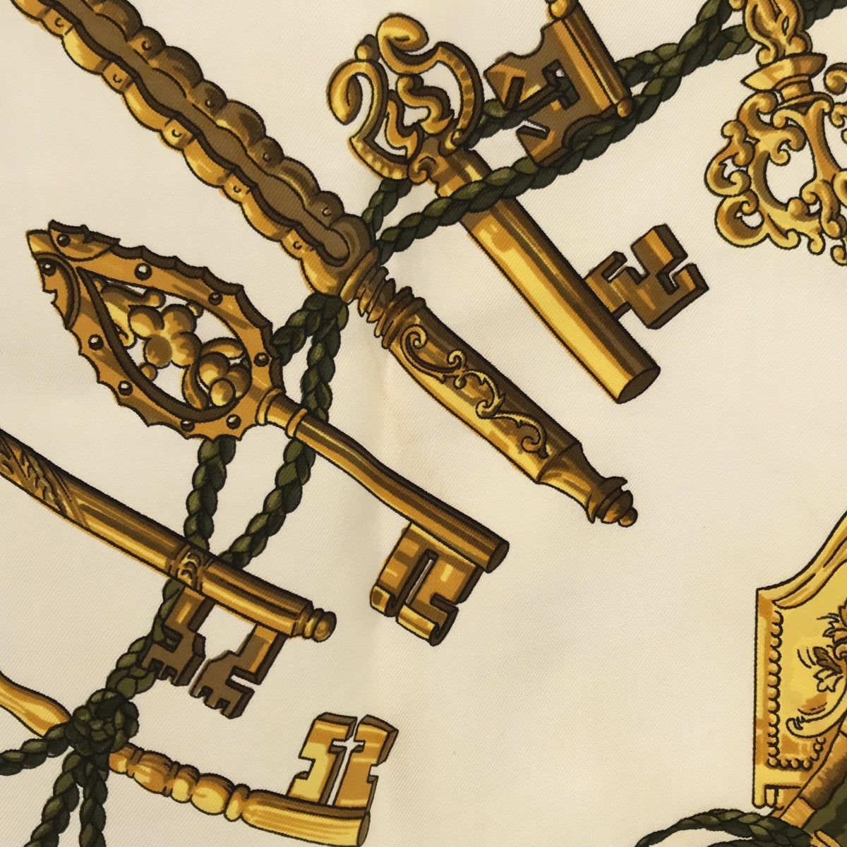 Hermès エルメス カレ90 スカーフ 鍵柄 Les Cles シ HERMES エルメス スカーフ カレ90 シルクツイル LES CLES THE