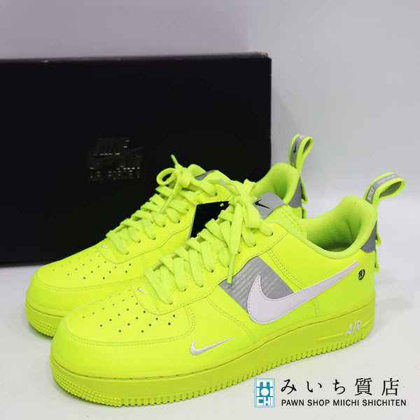 シューズ NIKE AIR ナイキ エアフォース 1 ’07 LV8 ユーティリティ  AJ-7747-700 ボルト カラー イエロー  26cm 23k503-1