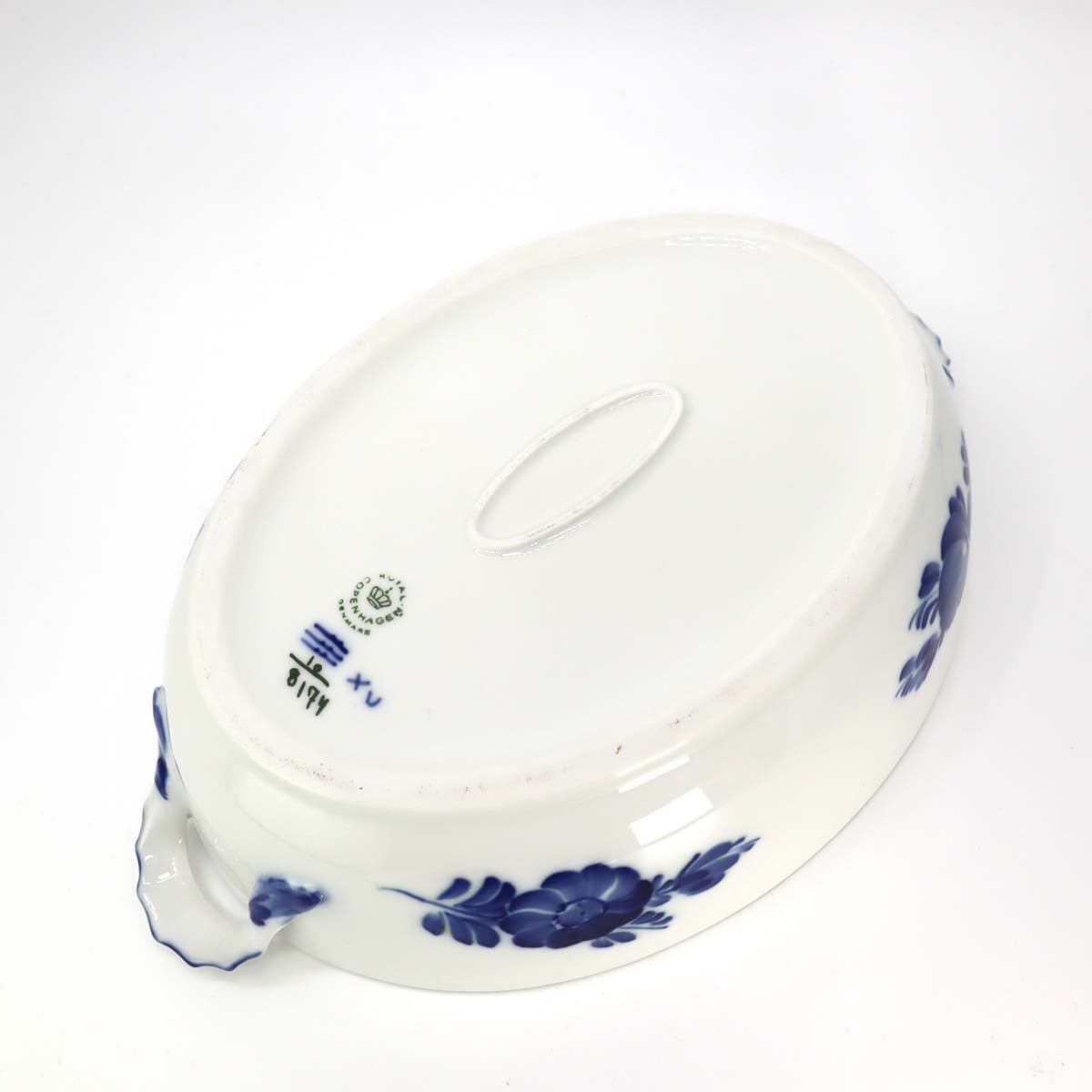 ロイヤルコペンハーゲン ボウル　ブルーフラワーカーブ 蓋つき　ベジタブルボウル ロイヤルコペンハーゲン ボウル ブルーフラワーカーブ 蓋つき