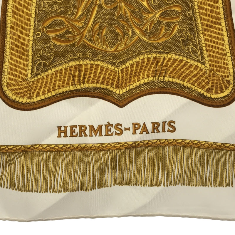 エルメス HERMES スカーフ カレ90 Poste et Cavalerie 白 サーベル飾り袋 シルク H7260