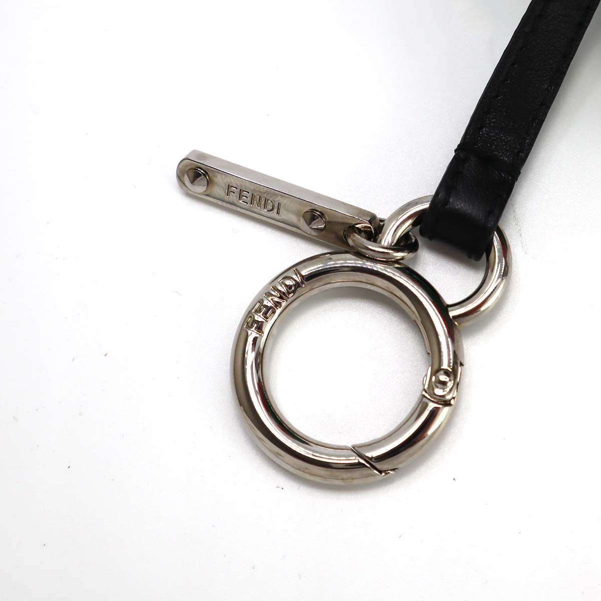 FENDI　フワフワチャームキーホルダー FENDI フェンディ キーホルダー チャーム P24181V – VINTAGE