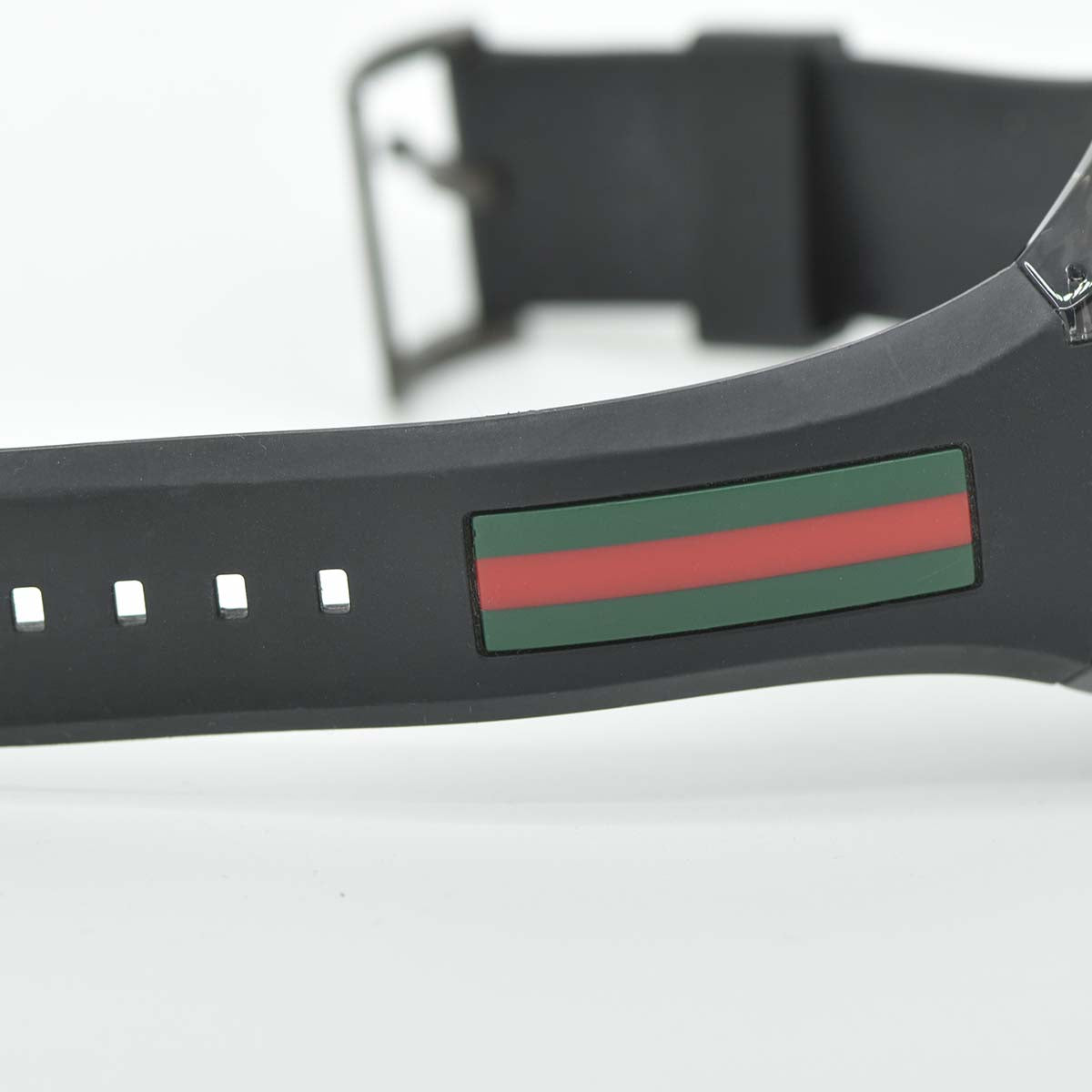 グッチ 時計 GUCCI シンク SYNC 137.1 ブラック クオーツ 電池