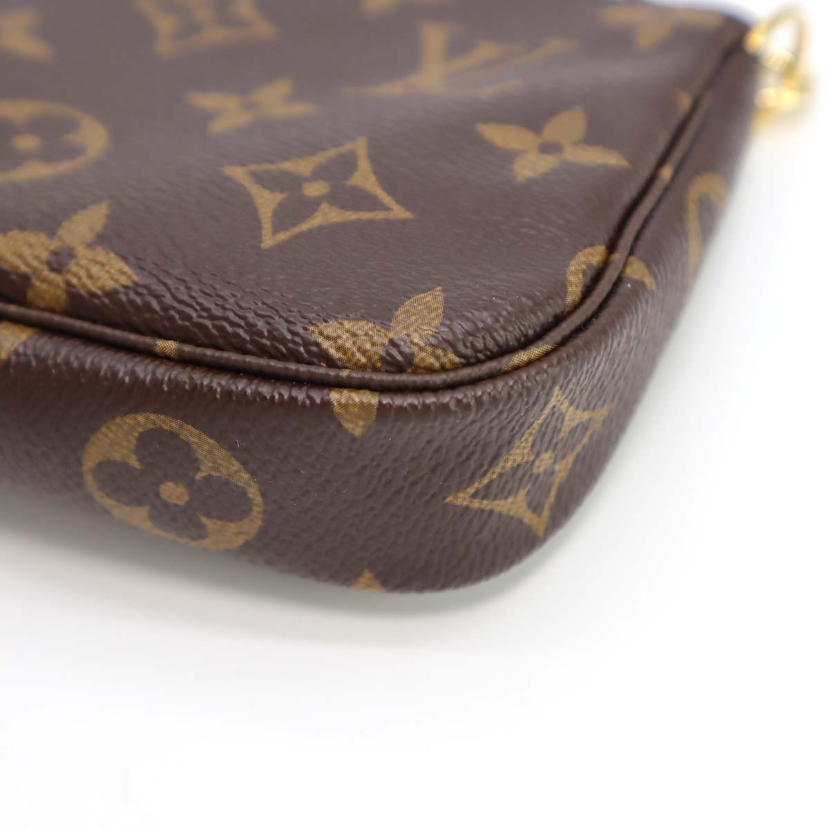 LV ポーチ 2141200291312_01.jpg